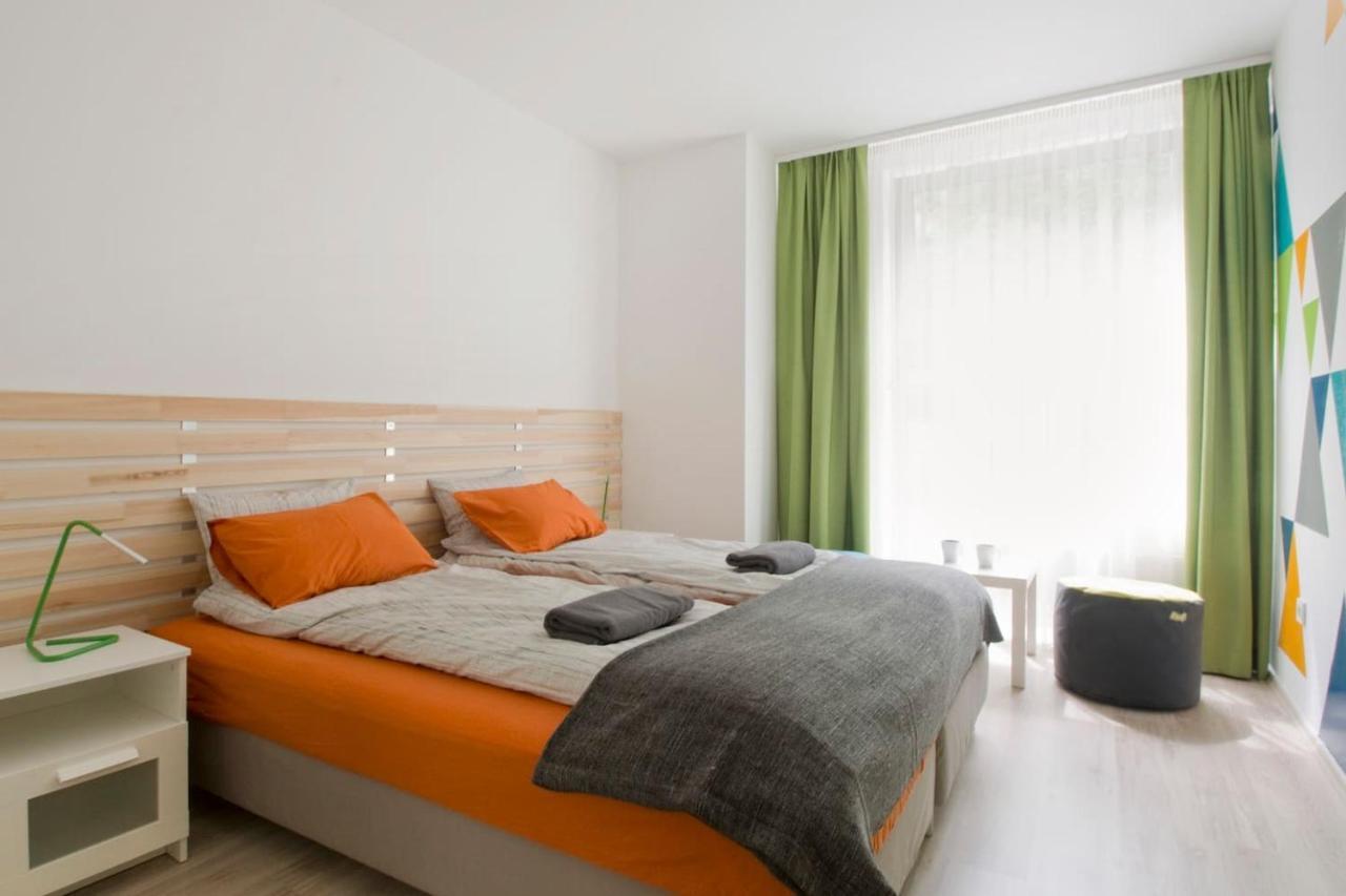 Modern Four Bedroom Apartment In Palace District Budapest Exterior foto