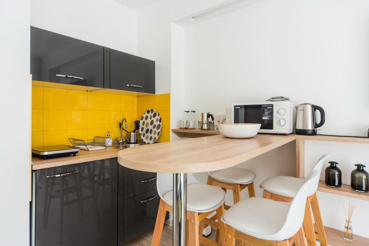 Modern Four Bedroom Apartment In Palace District Budapest Exterior foto