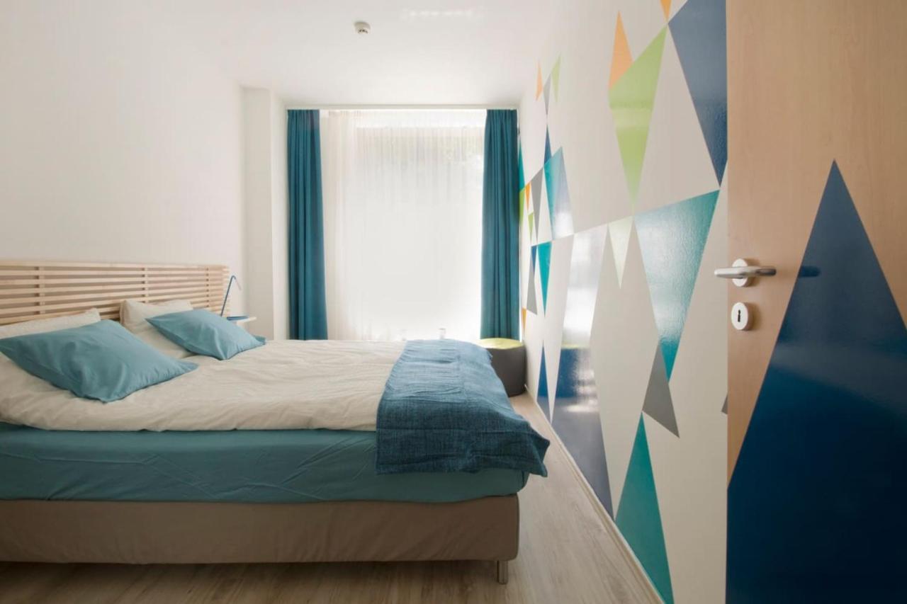 Modern Four Bedroom Apartment In Palace District Budapest Exterior foto