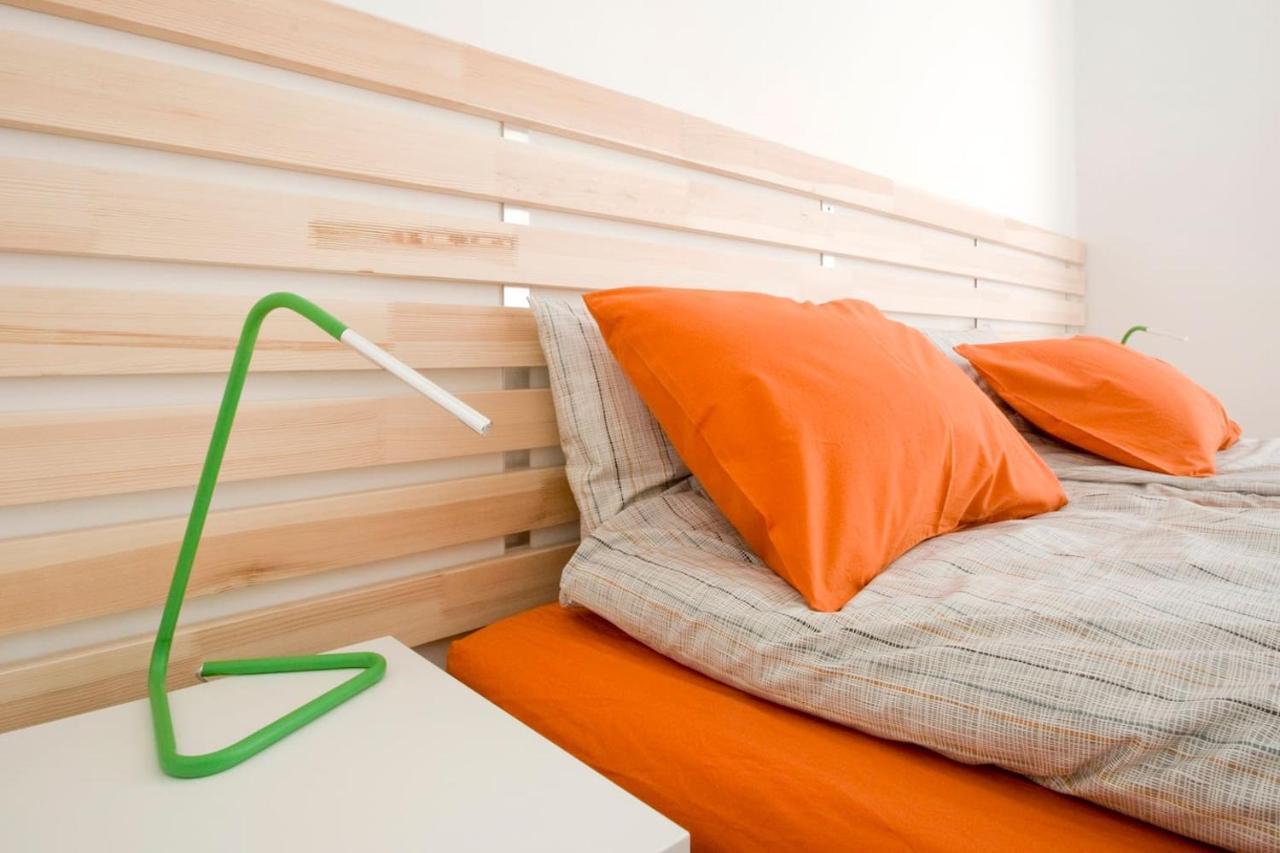 Modern Four Bedroom Apartment In Palace District Budapest Exterior foto